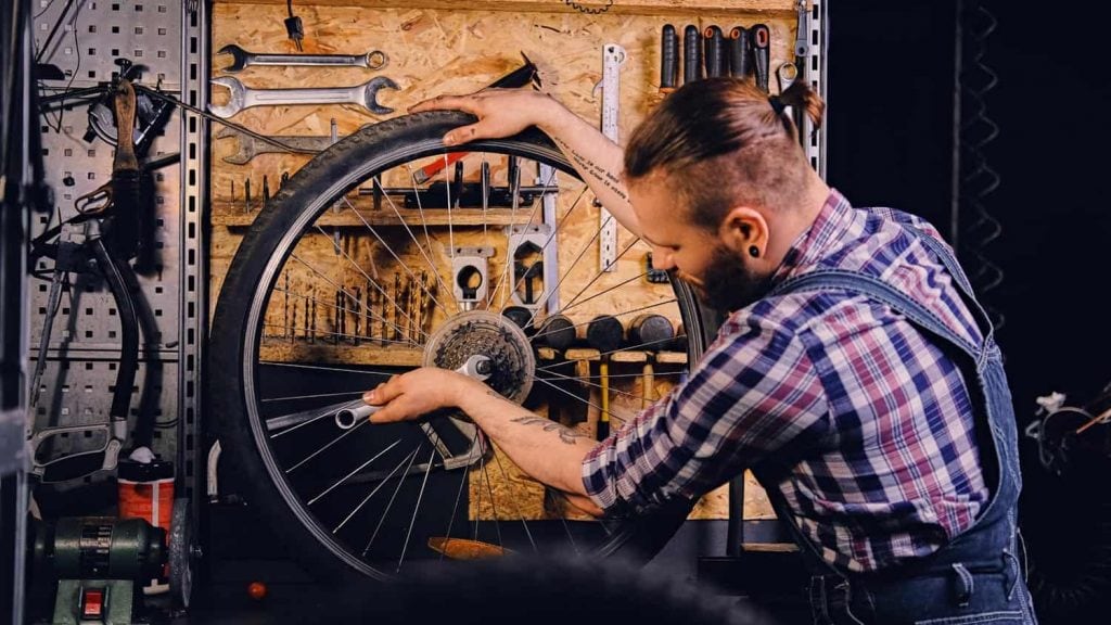 Wie baut man ein Rennrad in ein Gravel Bike um?